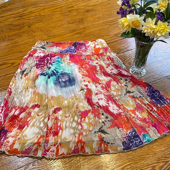 Tribal brand multicolor crinkled floral print skirt, size 10. Great condition. - Picture 1 of 11